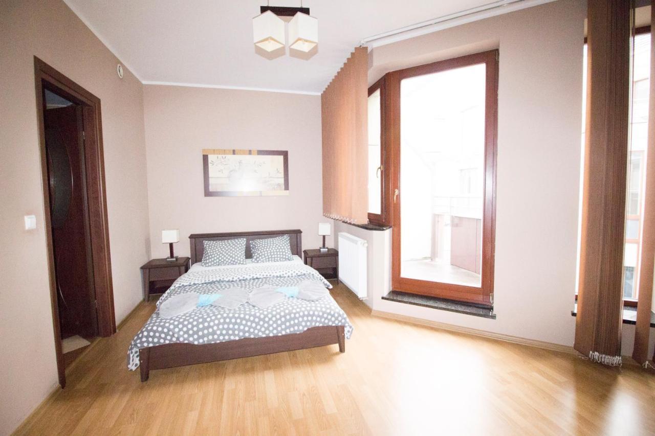 Happy Apartments - Just In Center Вроцлав Екстериор снимка
